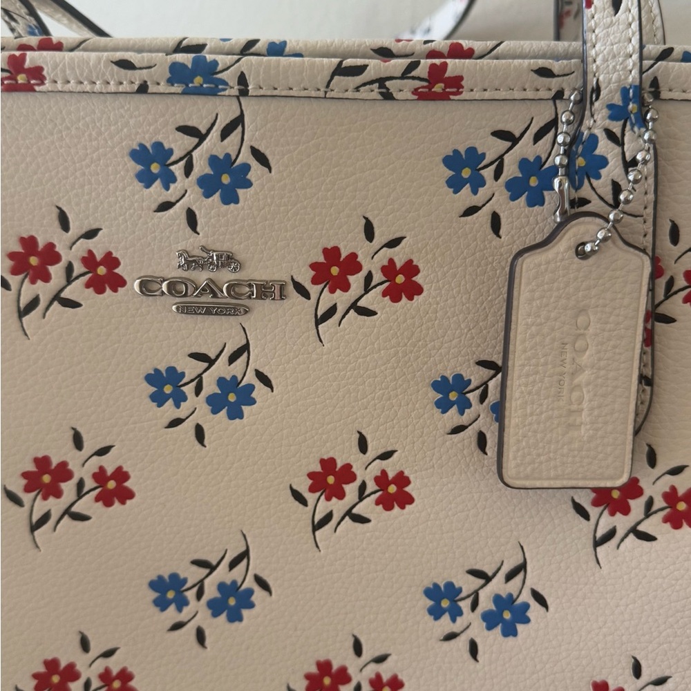Coach White Leather Bag with Red and Blue Floral Design - Picture 2 of 11